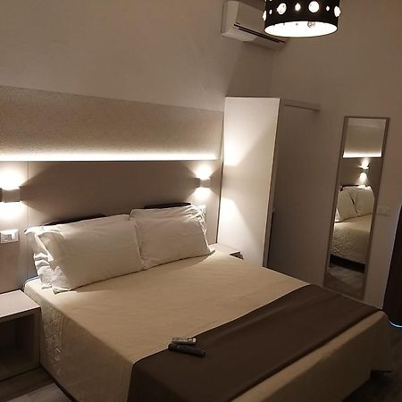 Hotel Ideal 里米尼 外观 照片