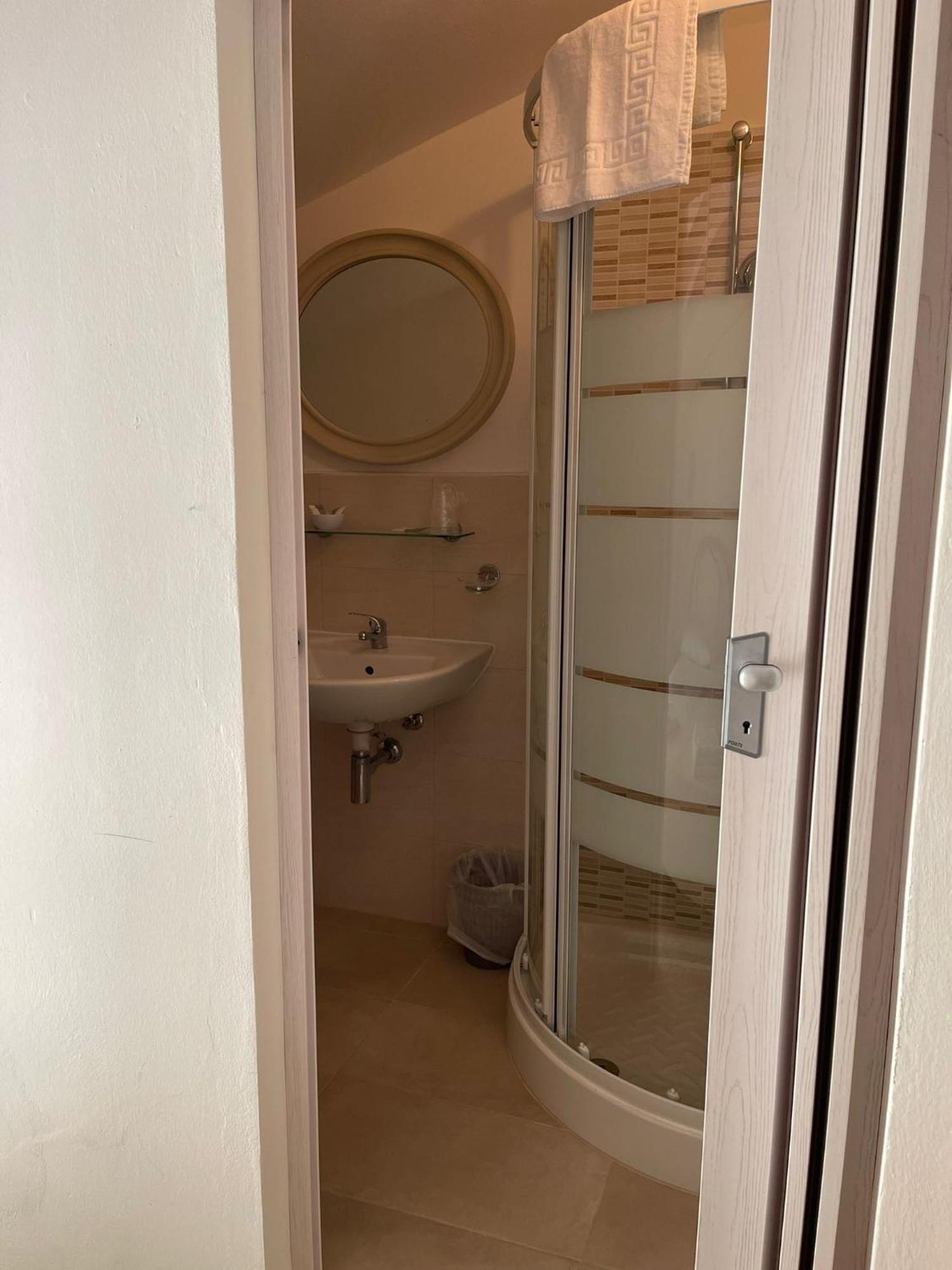 Hotel Ideal 里米尼 外观 照片
