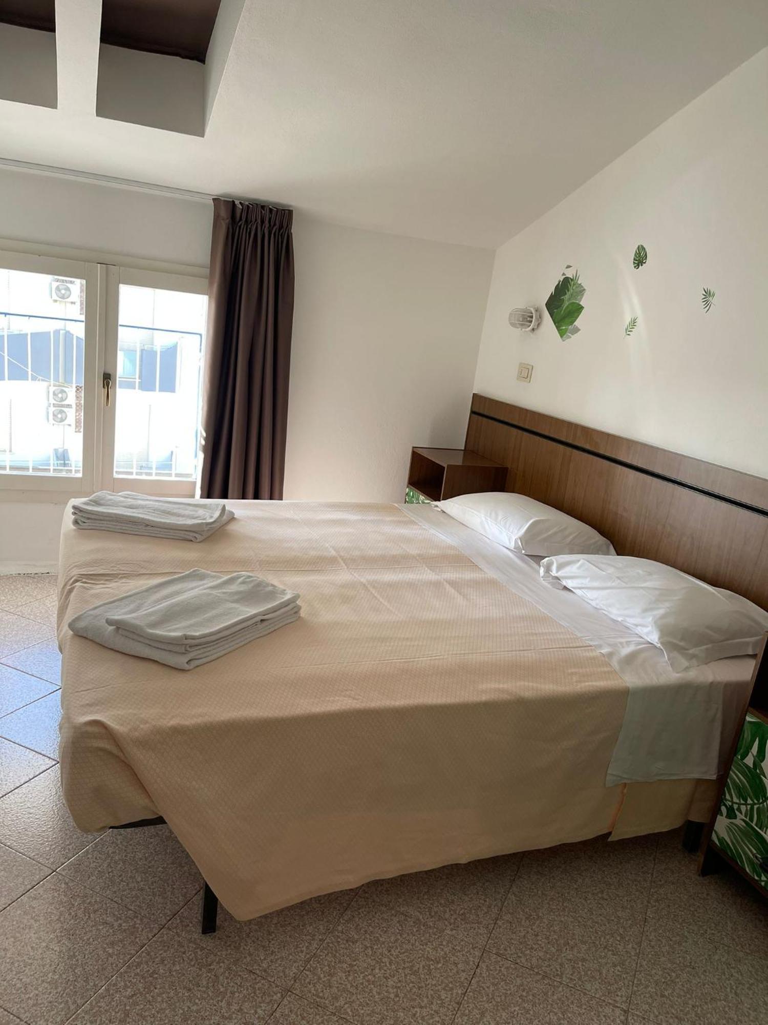 Hotel Ideal 里米尼 外观 照片