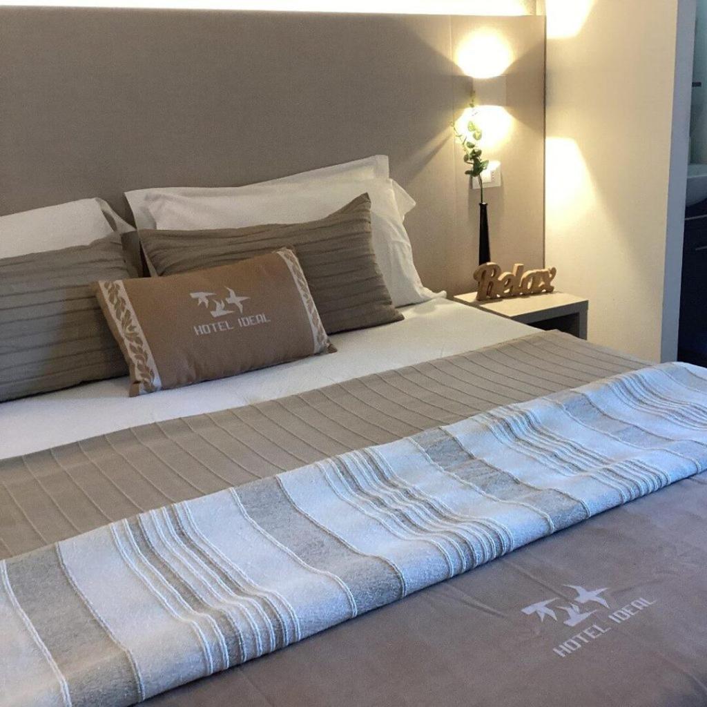 Hotel Ideal 里米尼 外观 照片