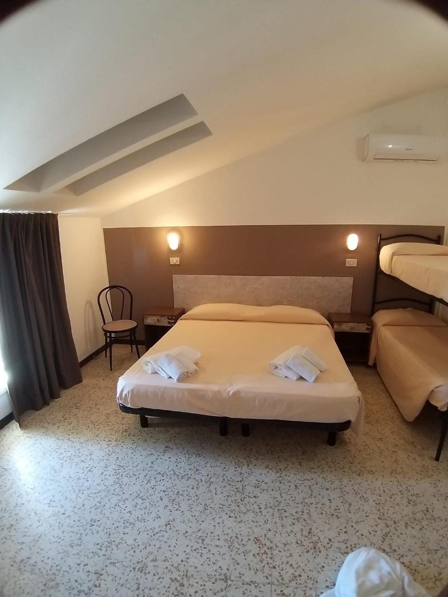 Hotel Ideal 里米尼 外观 照片