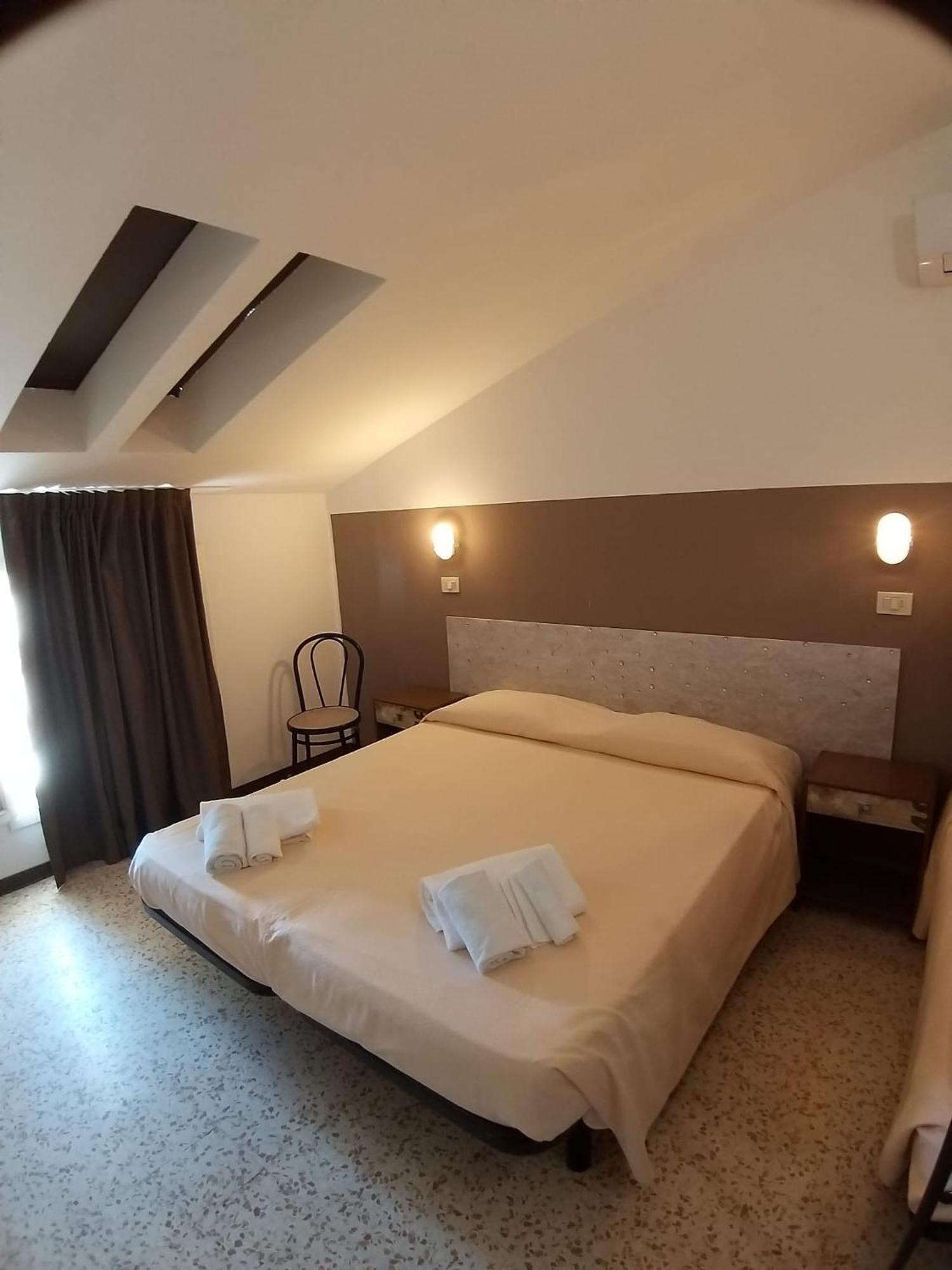 Hotel Ideal 里米尼 外观 照片