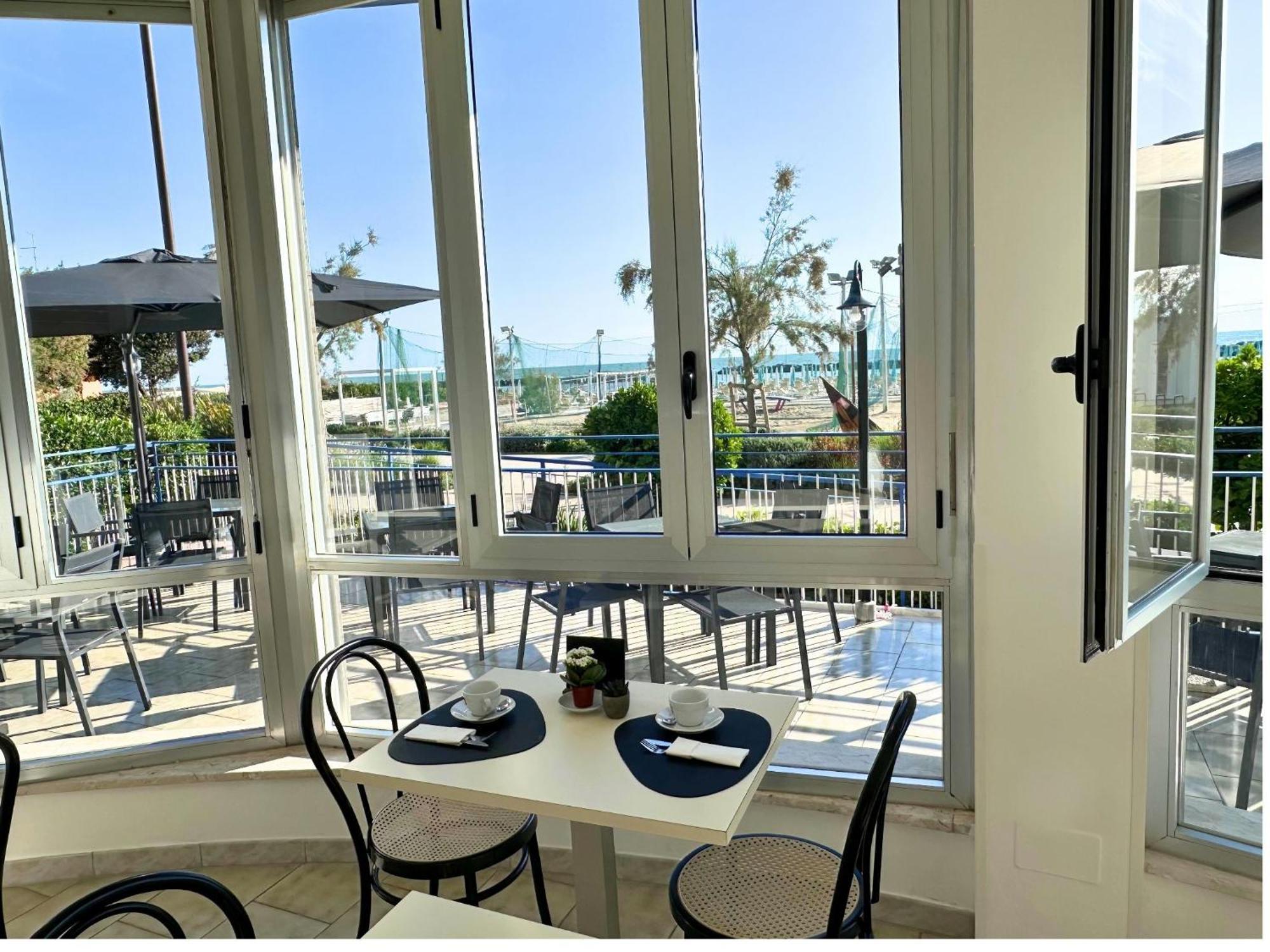Hotel Ideal 里米尼 外观 照片